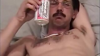 >> RoughHairy.com << Beer Drinking Daddy in a Instrumentalist sew